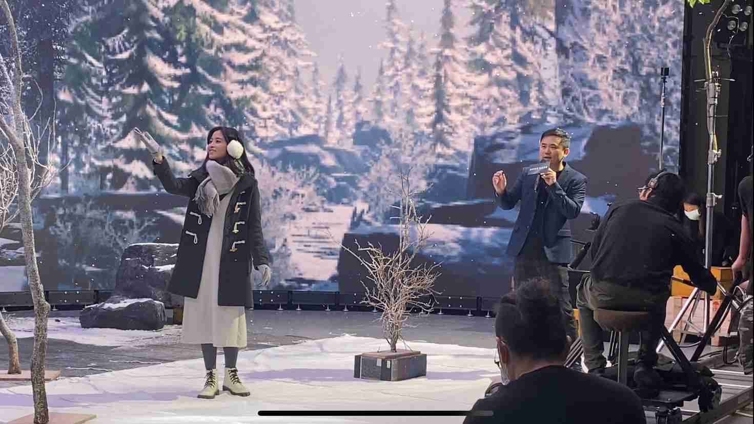 森林舞会以ALED先进显屏技术，，，，与金马奖视觉特效团队“再现影像”携手合作打造LED虚拟摄影棚，，提供沉浸式表演体验，，，并精简拍摄成本与时间